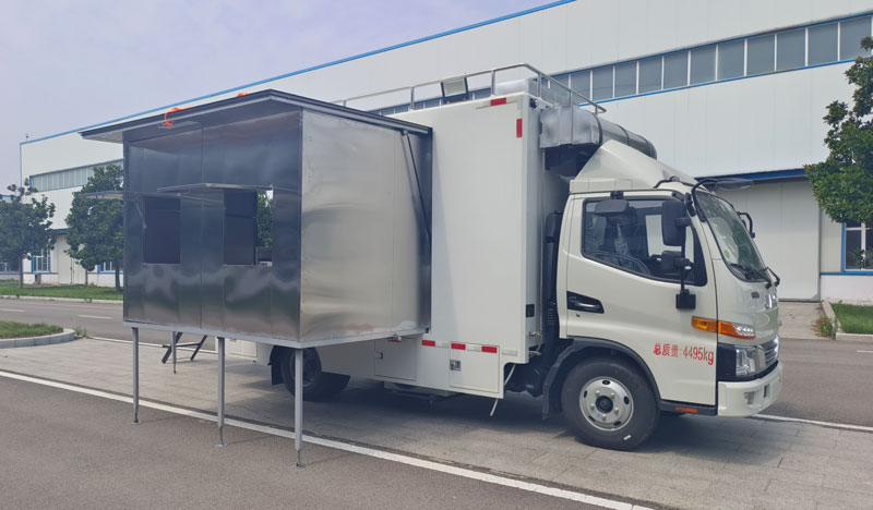 mobile food truck delivered to france