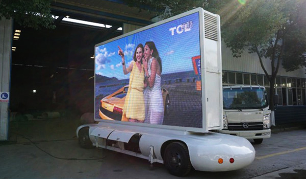 mobile led advertising trailer