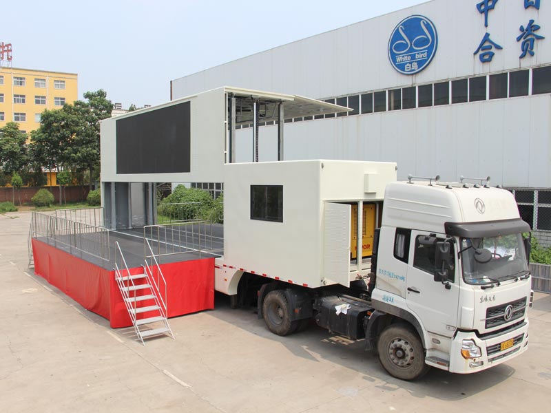 13m led advertising truck price